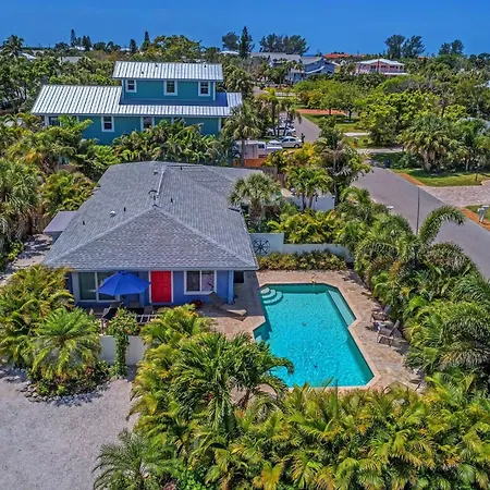 Salt Air East By Beach Retreats